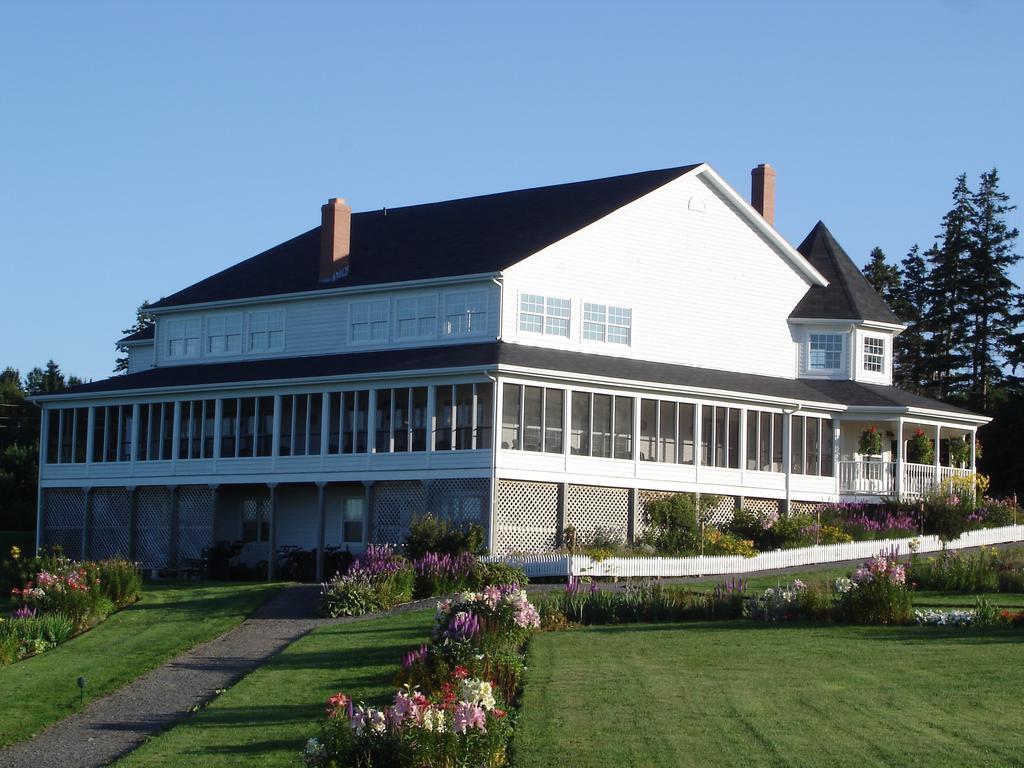 The Inn At St. Peters Saint Peters Bay Exterior photo